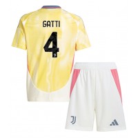 Camiseta Juventus Federico Gatti #4 Segunda Equipación Replica 2024-25 para niños mangas cortas (+ Pantalones cortos)